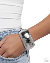 Load image into Gallery viewer, Hammered Hassle Silver Hinged Bracelet