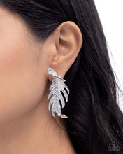 Load image into Gallery viewer, Leafy Lure Silver Earrings