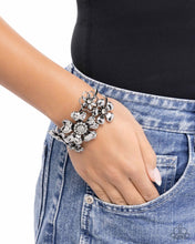 Load image into Gallery viewer, Bursting Bouquet White Bracelet