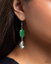 Load image into Gallery viewer, Brilliant Beauty Queen Green Earrings