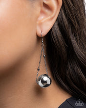 Load image into Gallery viewer, Edgy Emphasis Black Earrings