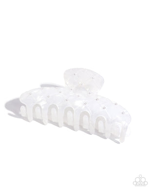 Precise Pearls White Hair Claw