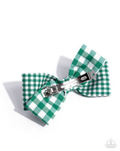 Load image into Gallery viewer, Picnic Pattern Green Hair Bow
