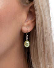 Load image into Gallery viewer, Coral Class Green Necklace