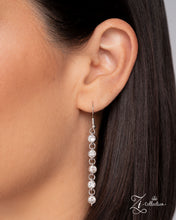 Load image into Gallery viewer, Demure White Zi Necklace 2025