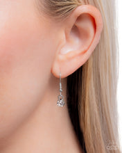 Load image into Gallery viewer, Sliding Shine Blue Choker