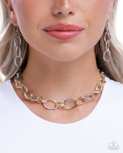 Load image into Gallery viewer, Sleek Spirit Silver Necklace