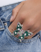 Load image into Gallery viewer, Fluttering Formal Green Ring