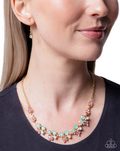 Load image into Gallery viewer, Clustered Cabaret Green Necklace