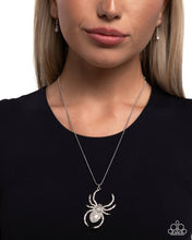 Load image into Gallery viewer, Spider Story White Necklace