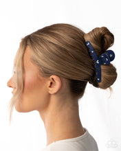 Load image into Gallery viewer, Blooming Breakout Blue Hair Claw