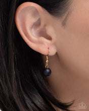 Load image into Gallery viewer, Clustered Court Black Necklace