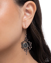 Load image into Gallery viewer, Antique Abloom Copper Earrings