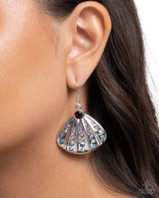 Load image into Gallery viewer, Sophisticated Seashell Purple Earrings