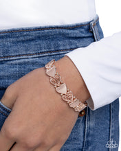 Load image into Gallery viewer, Handcrafted Heartthrob Rose Gold Gold