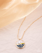 Load image into Gallery viewer, Laid-Back Lighthouse Gold Necklace