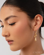 Load image into Gallery viewer, Ripple 18K Gold Cache Earrings