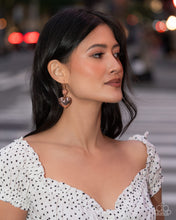 Load image into Gallery viewer, Vintage Memory Rose Gold Earrings