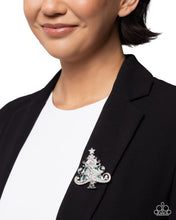 Load image into Gallery viewer, Twinkling Tannenbaum Green Brooch
