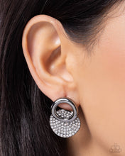 Load image into Gallery viewer, True Twinkle Black Earrings