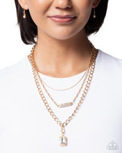 Load image into Gallery viewer, Stable Shimmer Gold Necklace