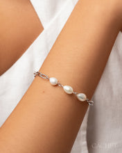 Load image into Gallery viewer, Cadeau Rhodium Cache Bracelet