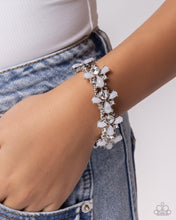 Load image into Gallery viewer, Picturesque Pattern White Bracelet