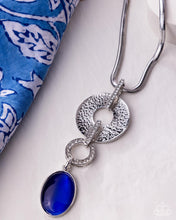 Load image into Gallery viewer, Solid Sway Blue Necklace