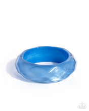 Load image into Gallery viewer, Clear Clairvoyance Blue Bangle