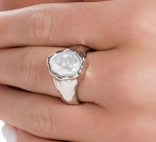 Load image into Gallery viewer, Baroque Moment White Skinny Band Ring