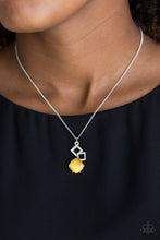 Load image into Gallery viewer, Stylishly Square Yellow Necklace
