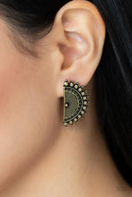 Load image into Gallery viewer, Fiercely Fanned Out Brass Earring