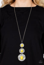 Load image into Gallery viewer, Talisman Trendsetter Yellow Necklace