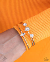 Load image into Gallery viewer, Prolific Patron Gold Bracelet