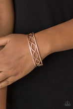 Load image into Gallery viewer, Metal Manic Rose Gold Bangles