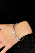 Load image into Gallery viewer, Perfect Present Silver Bangle