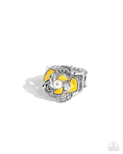 Load image into Gallery viewer, Mademoi-Shell Yellow Ring