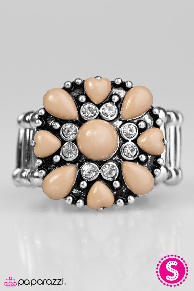 Fiji Flowers Brown Ring