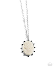 Load image into Gallery viewer, Romantic Artistry Black Necklace