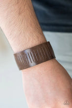 Load image into Gallery viewer, Take a Drive Brown Snap Bracelet