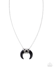 Load image into Gallery viewer, Horn Haute Black Necklace