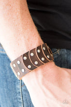 Load image into Gallery viewer, Training Day Brown Snap Bracelet