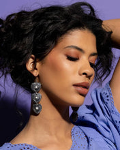 Load image into Gallery viewer, Vintage Allure White Earrings