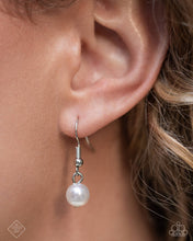 Load image into Gallery viewer, Adorable Archetype White Necklace