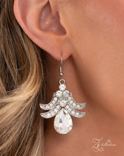 Load image into Gallery viewer, The Gesphania White Zi Necklace 2024