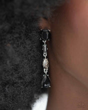 Load image into Gallery viewer, Cascading Class Black Earrings