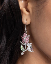 Load image into Gallery viewer, Tulip Tradition Pink Earrings