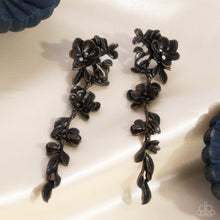 Load image into Gallery viewer, Generous Garden Brass Earrings