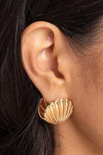 Load image into Gallery viewer, Seashell Surprise Gold Hoop-Hinged Earring