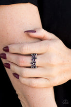 Load image into Gallery viewer, Daisy Dazzle Purple Skinny Band Ring